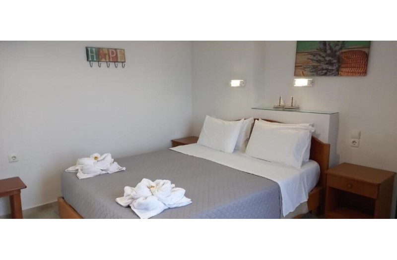 Готель Aspri Petra Apartments, 3★