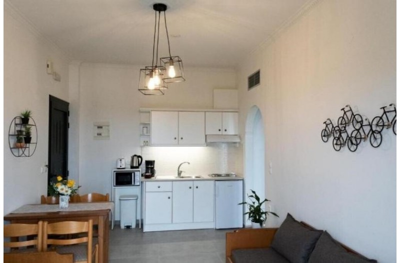 Готель Aspri Petra Apartments, 3★