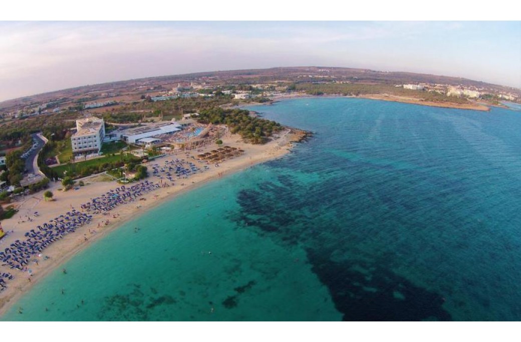 Готель Asterias Beach, 4★
