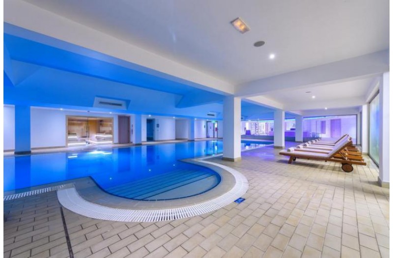 Готель Asterias Beach, 4★