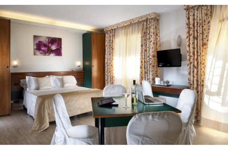 Готель Astoria Suite (Marina Centro), 4★ Готель Astoria Suite (Marina Centro), 4★