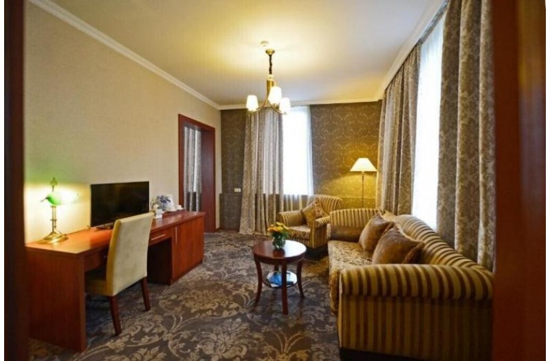Готель Astoria Tbilisi, 4★