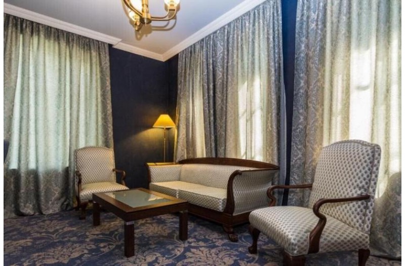 Готель Astoria Tbilisi, 4★