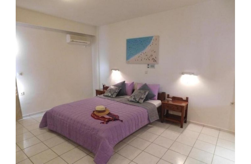 Готель Athina Inn Apart Hotel, 3★