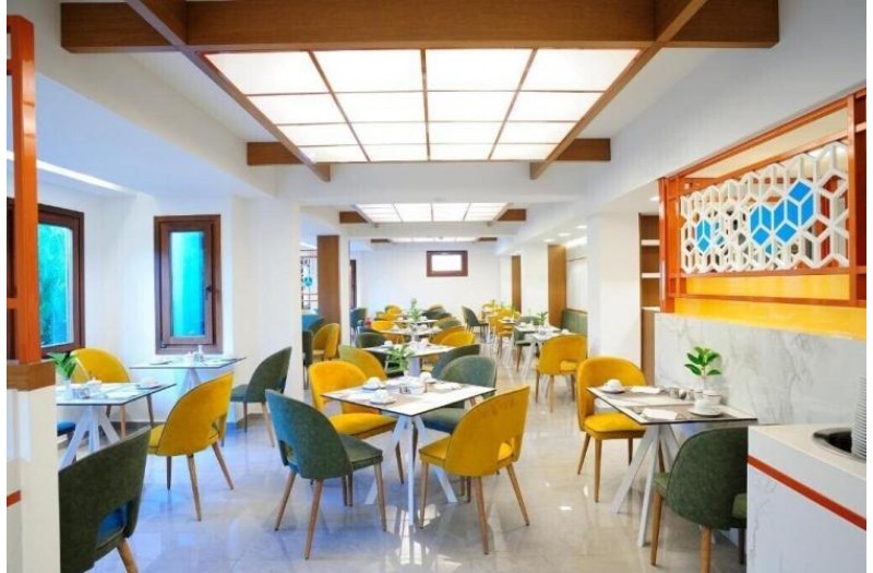Готель Atrium Ambiance Hotel, 4★ Готель Atrium Ambiance Hotel, 4★