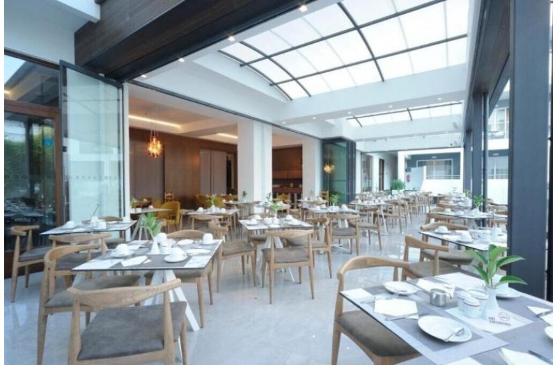 Готель Atrium Ambiance Hotel, 4★ Готель Atrium Ambiance Hotel, 4★