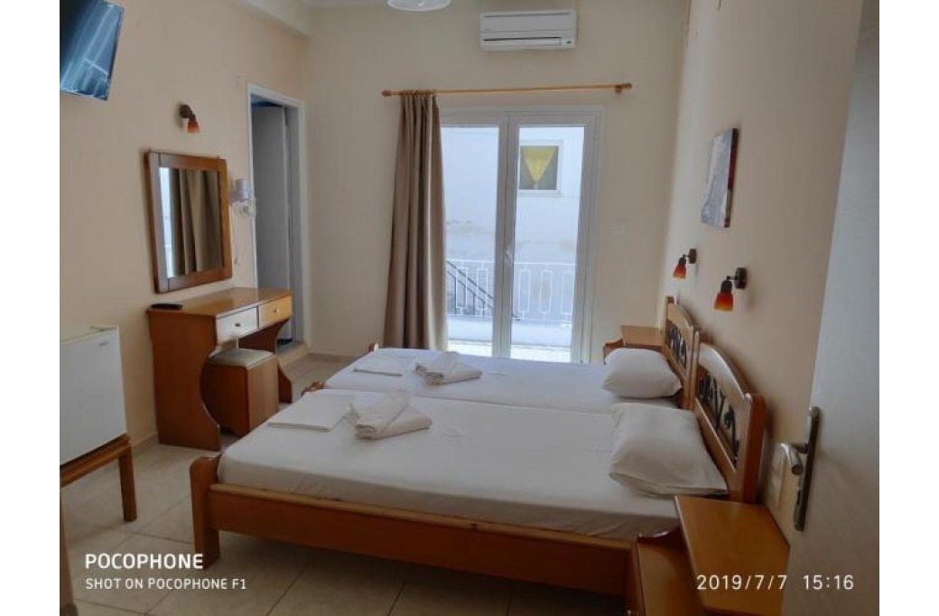 Готель Australia Hotel, 2★ Готель Australia Hotel, 2★