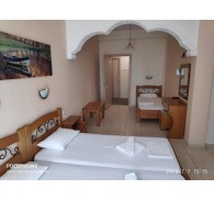 Готель Australia Hotel, 2★