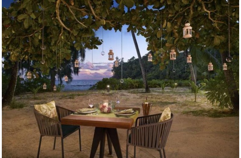Готель Avani Seychelles Barbarons Resort & Spa, 4★