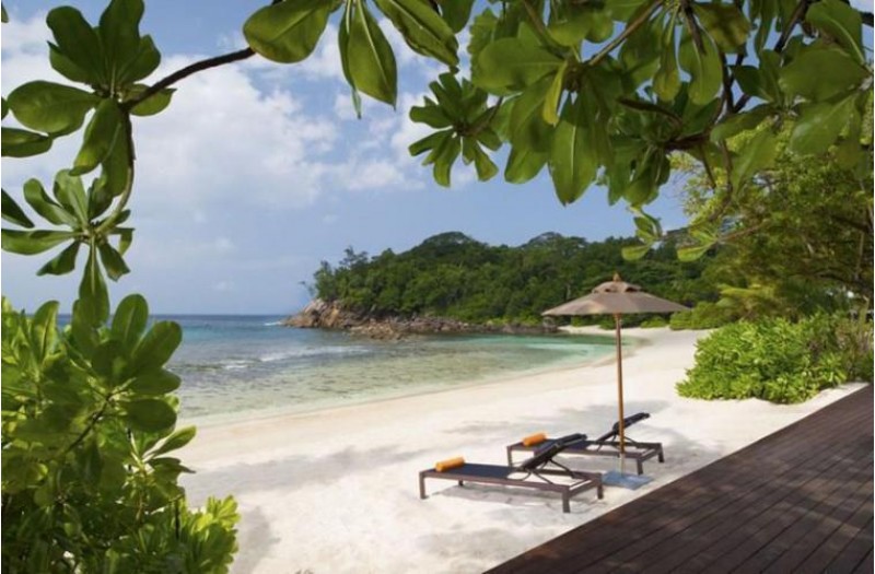 Готель Avani Seychelles Barbarons Resort & Spa, 4★