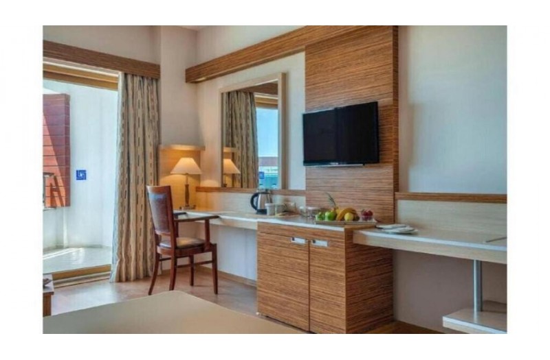 Готель Azure By Yelken Hotel (ex. Grand Park Bodrum), 5★