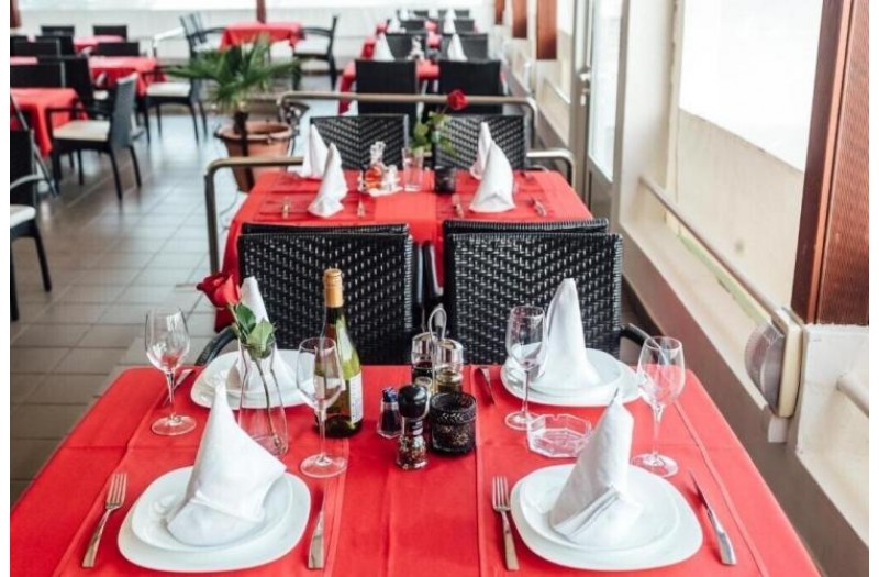 Готель Azzurro Hotel, 4★
