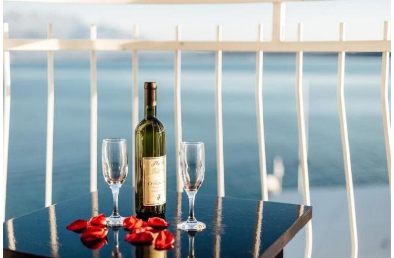 Готель Azzurro Hotel, 4★
