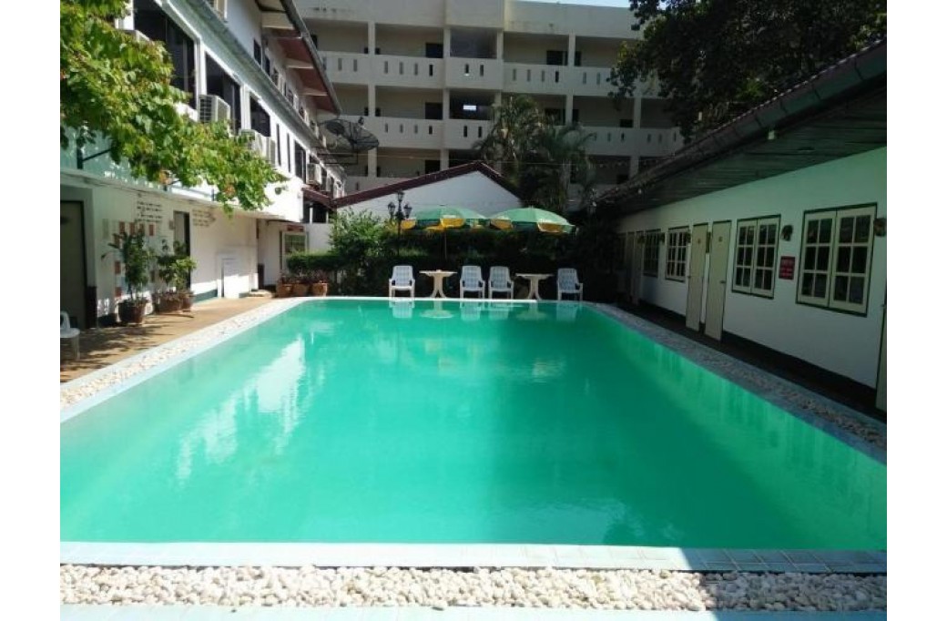 Готель Baan Karon View Resort, 3★