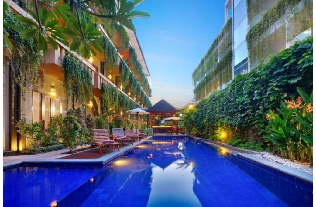 Готель Bali Chaya Legian, 3★