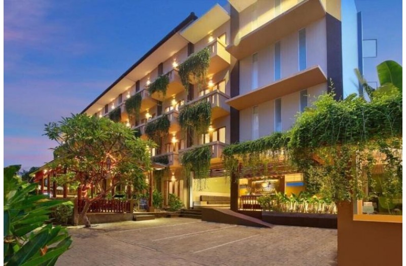 Готель Bali Chaya Legian, 3★