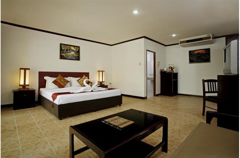 Готель Bamboo Beach Hotel & Spa, 3★