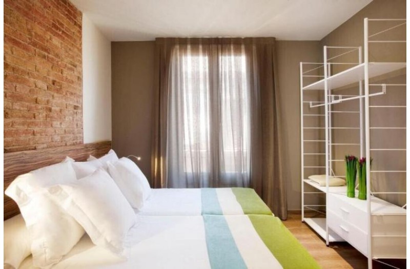 Готель Barcelona Apartament Mila, 3★ Готель Barcelona Apartament Mila, 3★