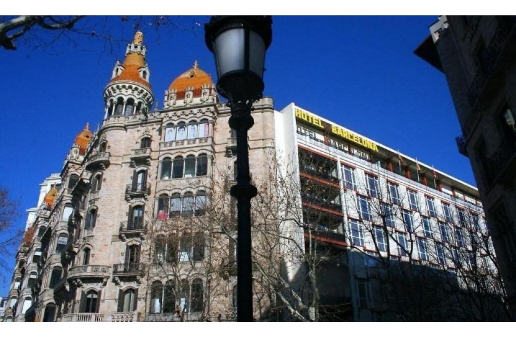 Готель Barcelona Atiram, 4★