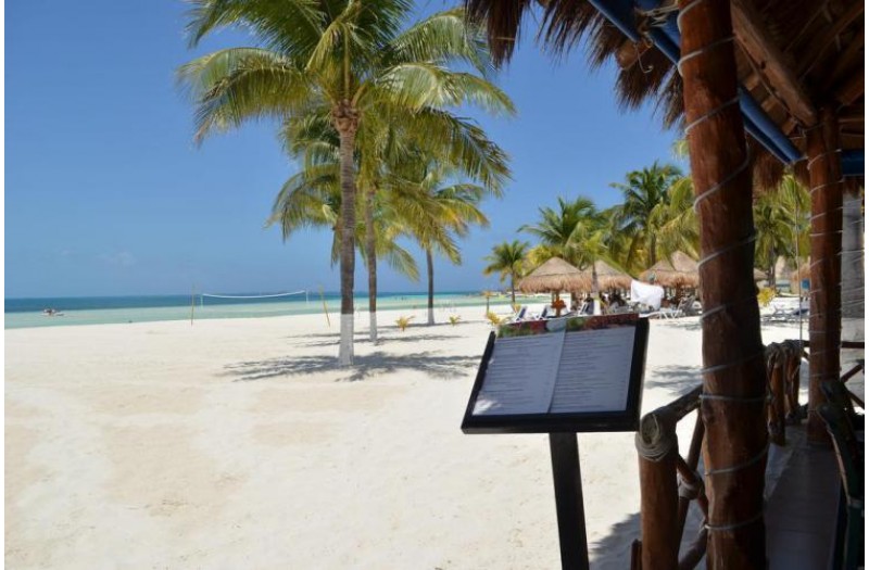 Готель Beach Scape Kin-Ha Villas & Suites, 4★ Готель Beach Scape Kin-Ha Villas & Suites, 4★