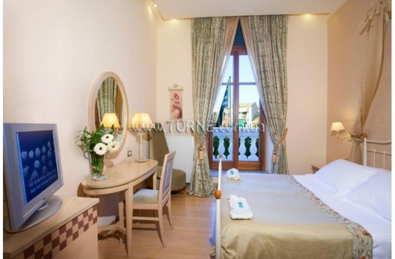 Готель Bella Venezia Hotel, 3★ Готель Bella Venezia Hotel, 3★