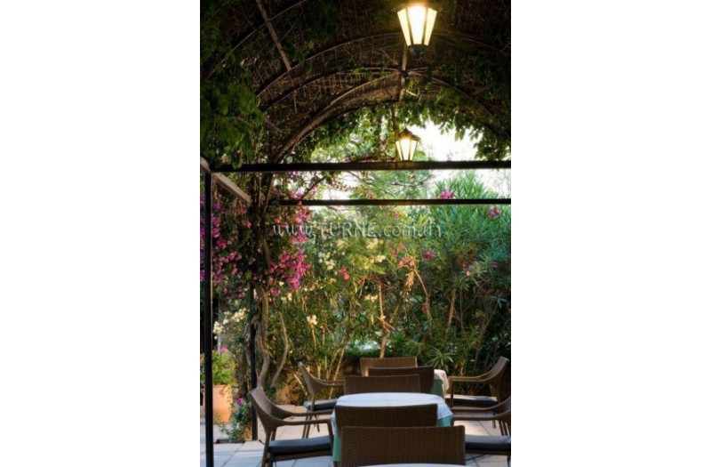 Готель Bella Venezia Hotel, 3★ Готель Bella Venezia Hotel, 3★