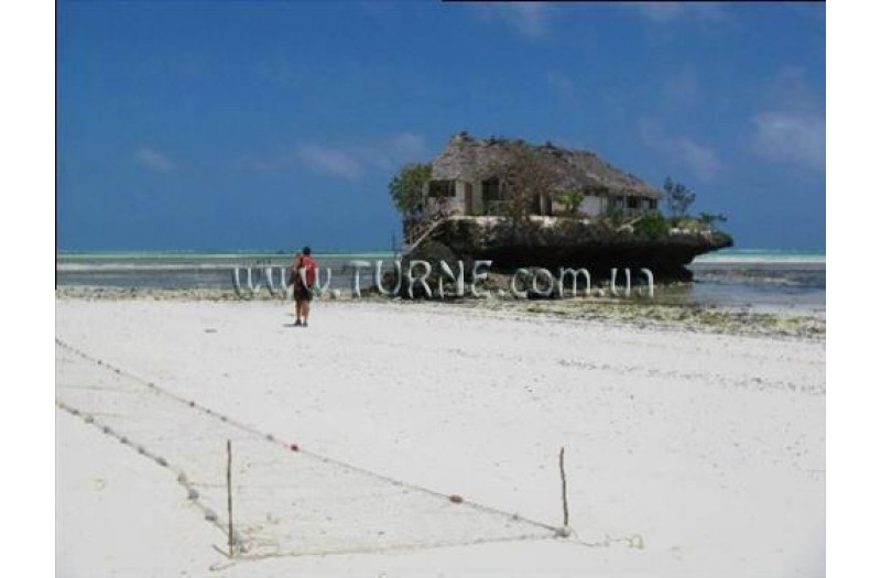 Готель Bellevue Guesthouse Zanzibar, гостиный двор★