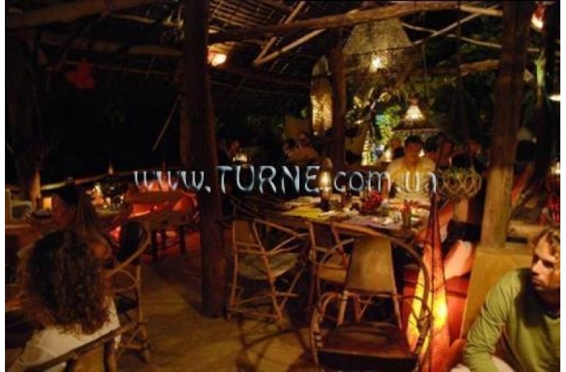 Готель Bellevue Guesthouse Zanzibar, гостиный двор★