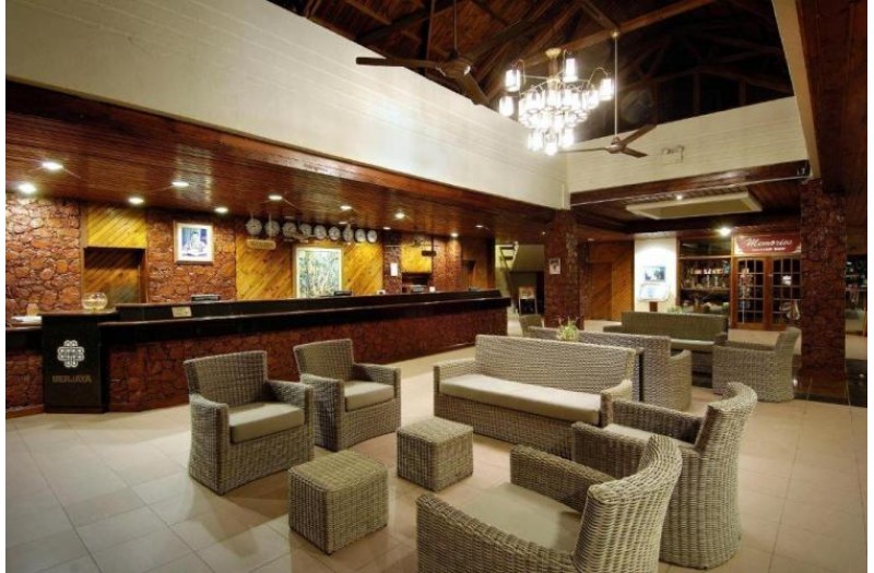 Готель Berjaya Beau Vallon Bay, 3★