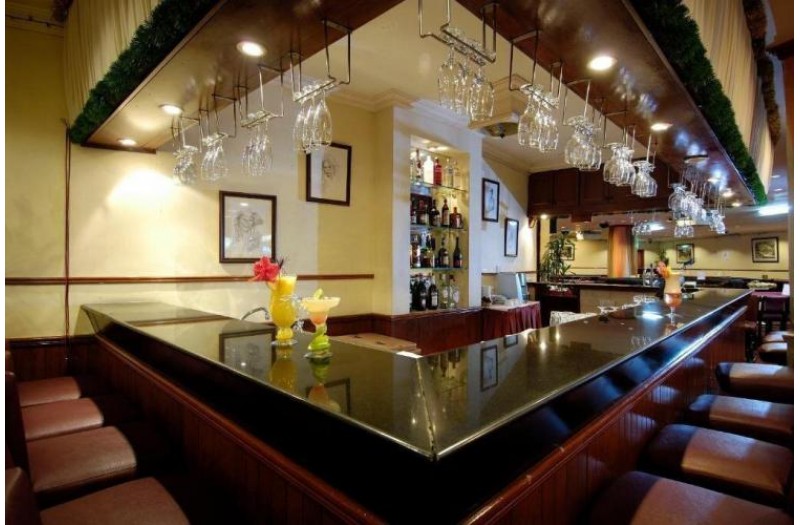 Готель Berjaya Beau Vallon Bay, 3★