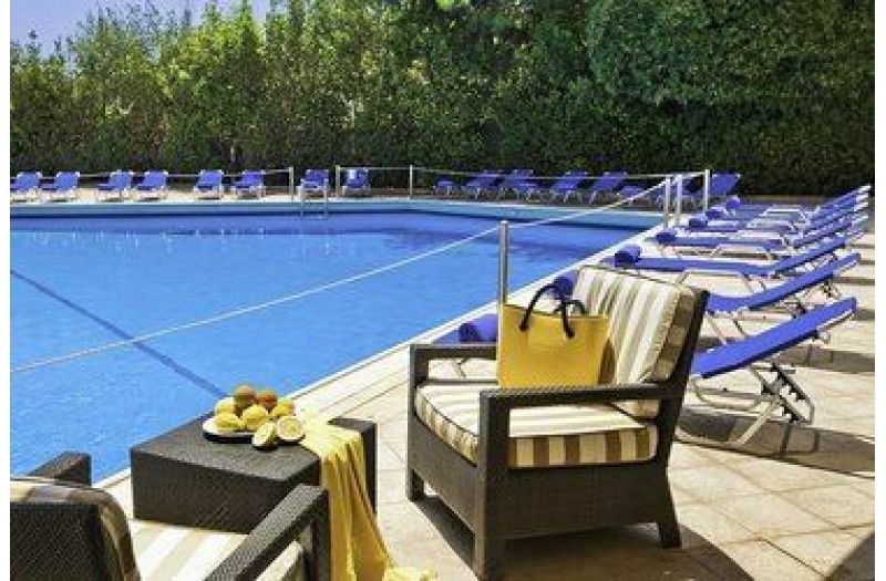 Готель Best Western Hotel Fenix, 4★ Готель Best Western Hotel Fenix, 4★