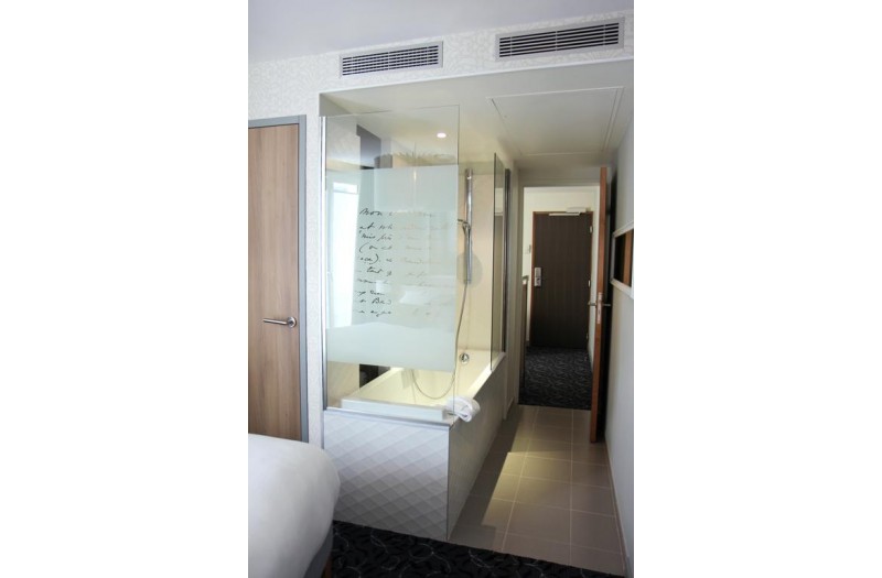 Готель Best Western Premier Le Swann, 3★