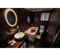 Готель Bhaya Classic Halong Cruise, 4★