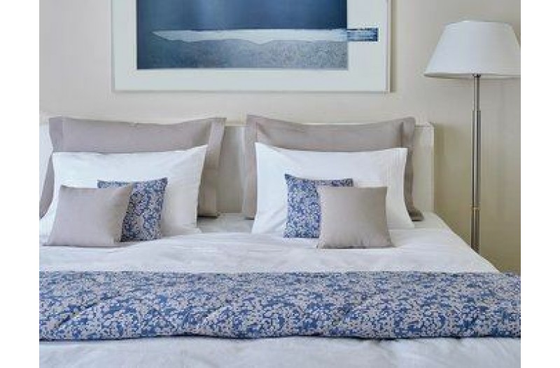 Готель Blazer Suites, 4★