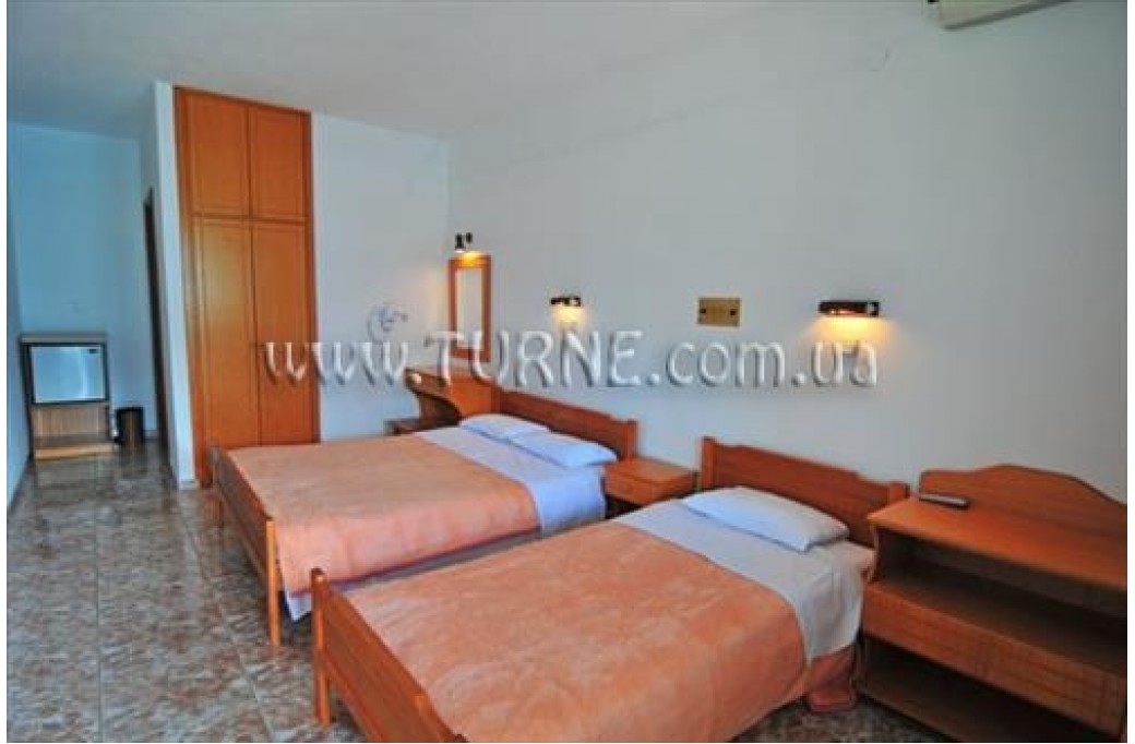 Готель Blue Bay Beach, 2★