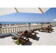 Готель Bousten Long Beach Club, 3★
