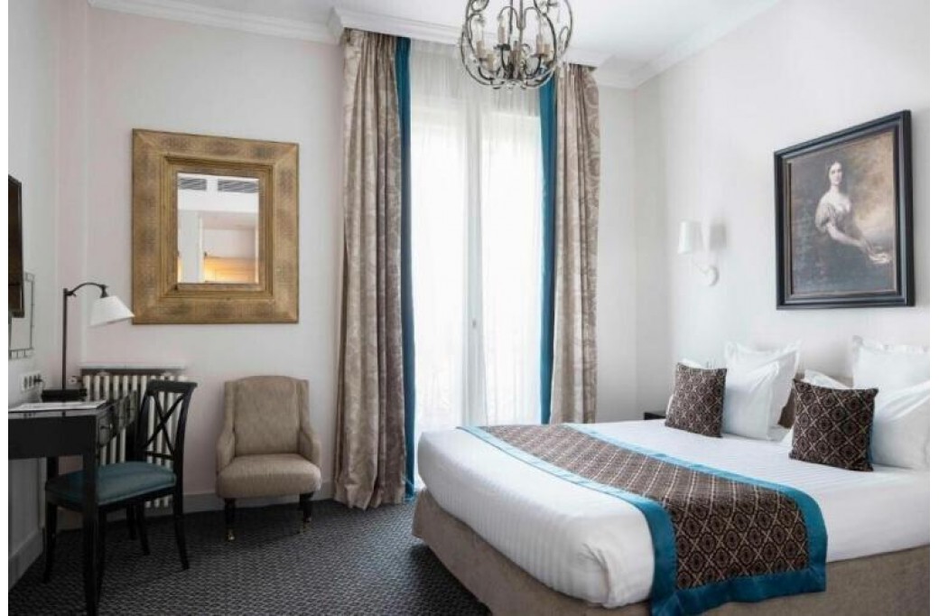 Готель Bradford Elysees, 4★ Готель Bradford Elysees, 4★