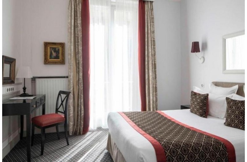 Готель Bradford Elysees, 4★ Готель Bradford Elysees, 4★