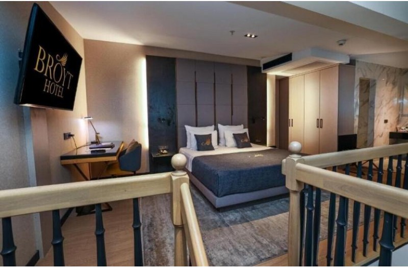 Готель Broyt Suites Hotel, 4★