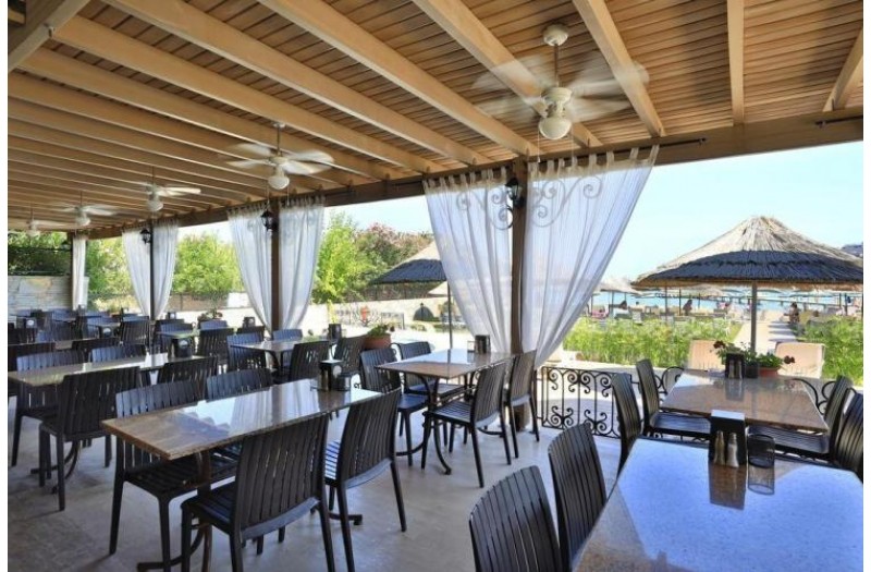 Готель Cactus Fleur Beach Club, 4★