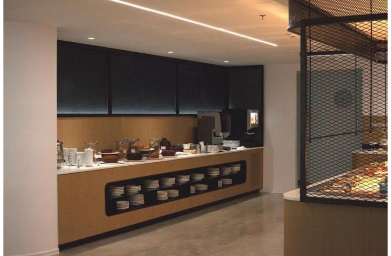 Готель Capsis Astoria Hotel, 4★