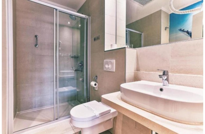 Готель Carine Hotel Delfin, 4★