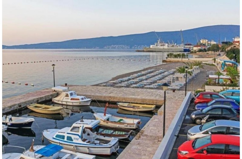Готель Carine Hotel Delfin, 4★