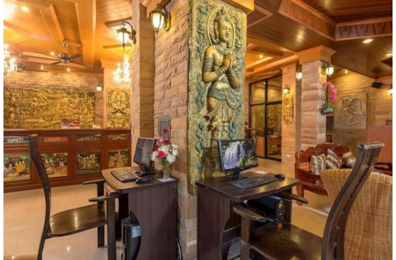 Готель Chang Residence Patong Hotel, 3★