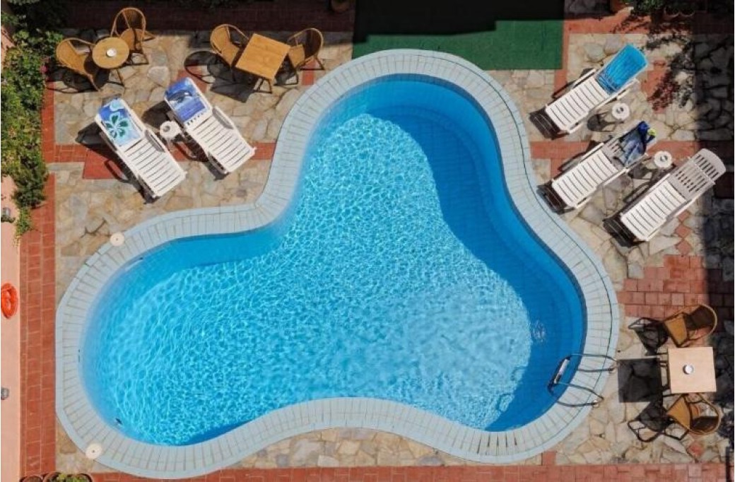 Готель Cleopatra Apartments, 2★