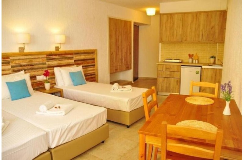 Готель Cleopatra Apartments, 2★