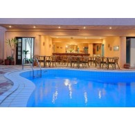 Готель Cleopatra Apartments, 2★