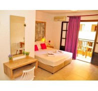 Готель Cleopatra Apartments, 2★