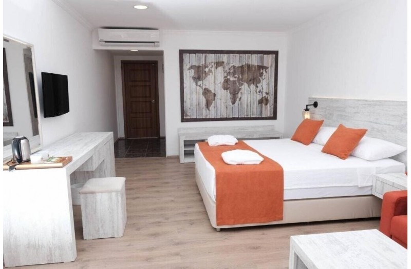 Готель Club Hotel Turtas, 4★