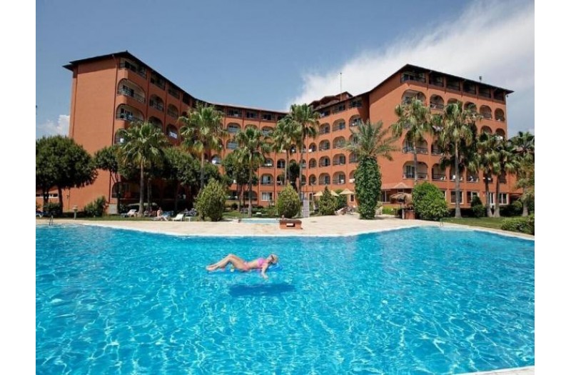 Готель Club Hotel Turtas, 4★